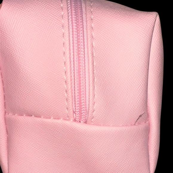 Disney Pink Mickey Mouse Thick Cosmetic Large  Bag. NWT - Picture 4 of 4